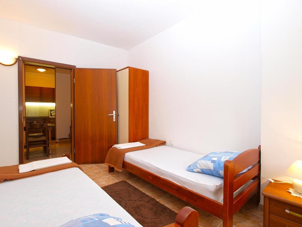 Ivan 1408 Apartment Banjole