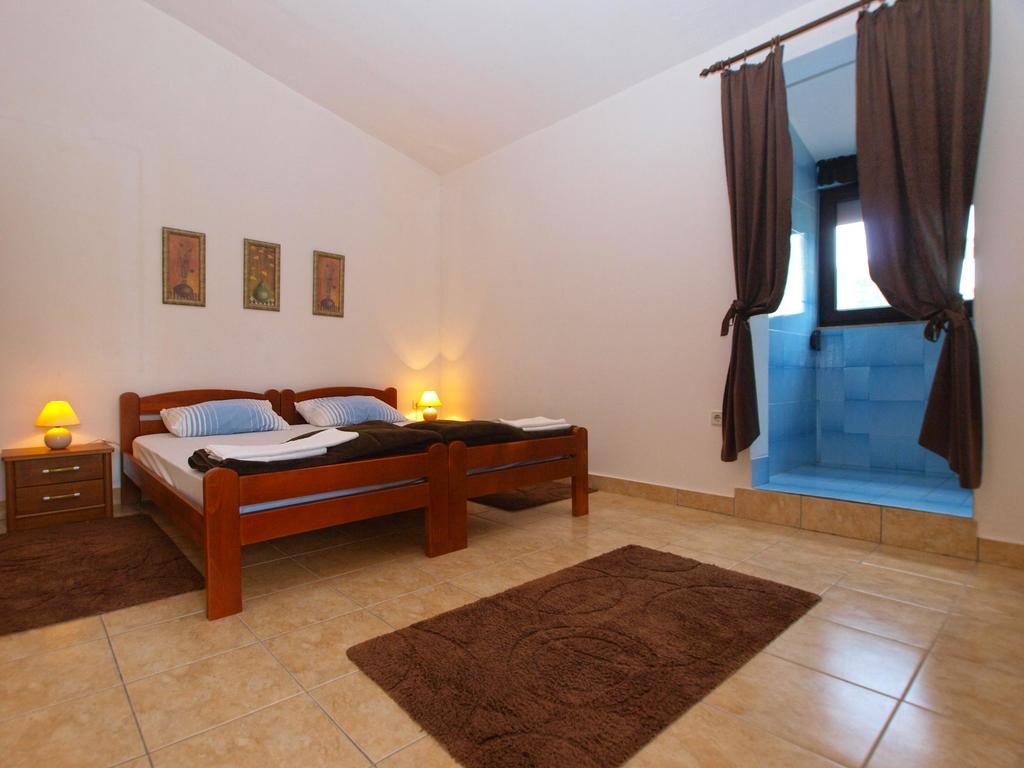 Ivan 1408 Apartment Banjole
